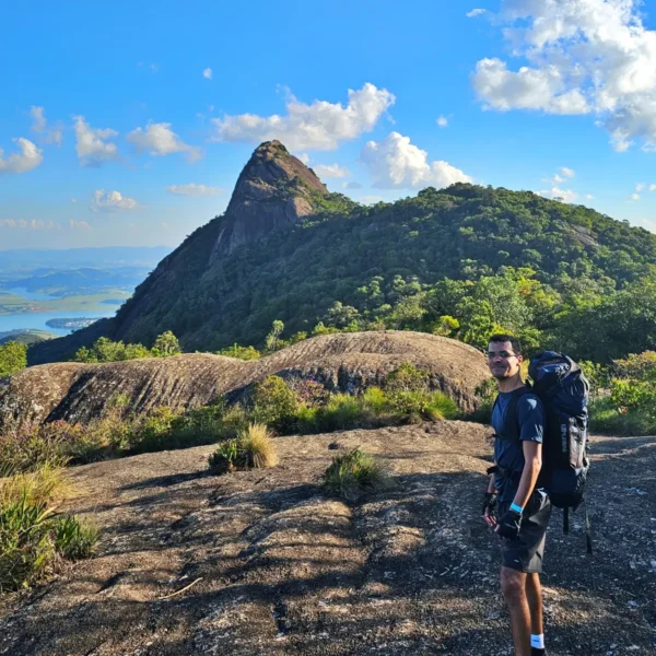 Pernoite no Pico do Lopo